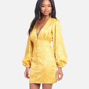 BEBE Mustard Yellow Balloon Sleeve Jacquard Dress Size 6  NWT